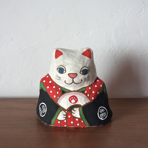 張り子　左扇猫